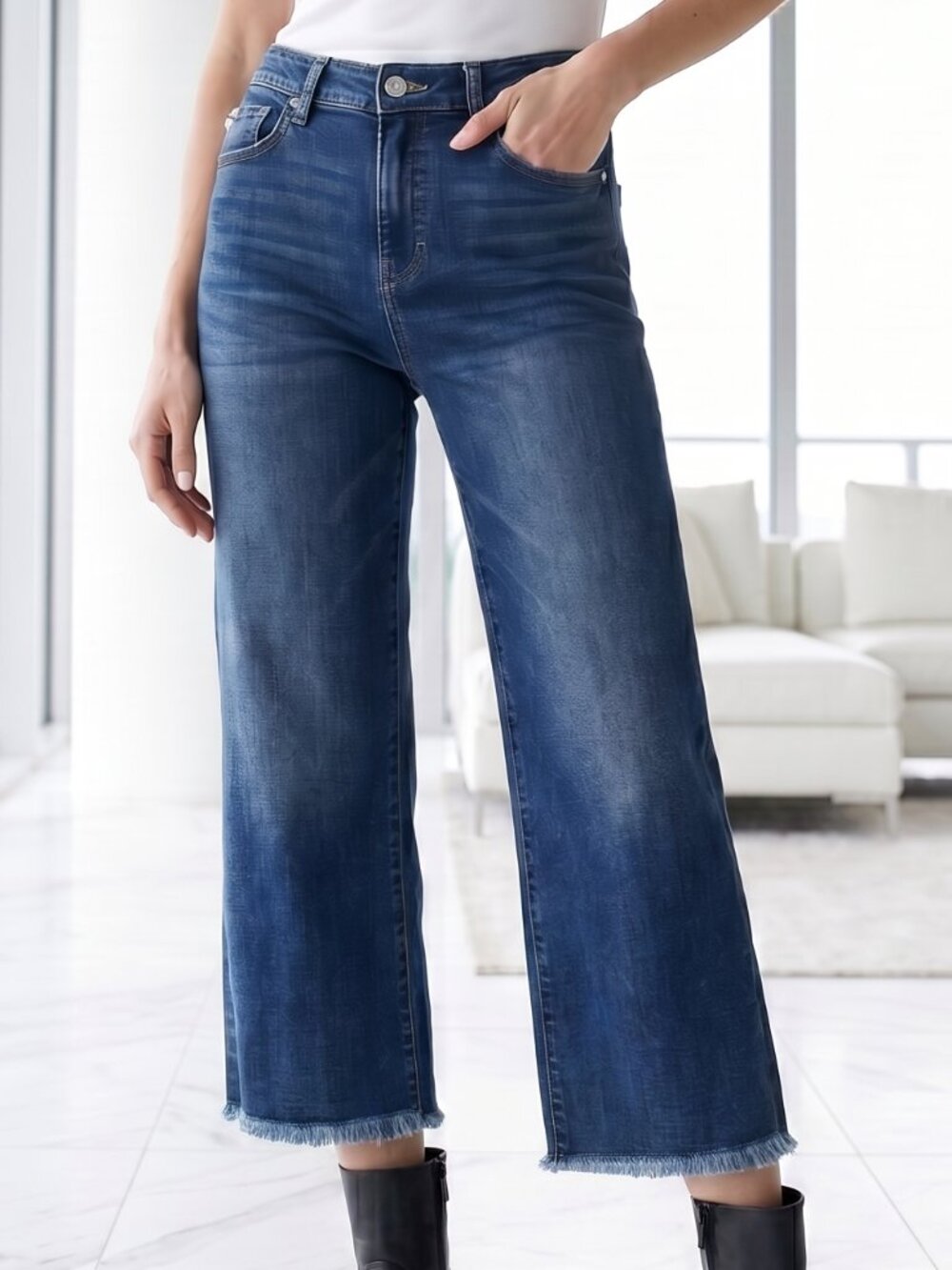 LOFT Women's high waist flared cropped raw hem jeans 29 / 8